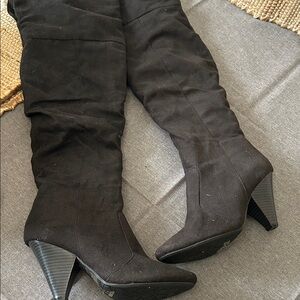 Black Suede Women's Knee-High Boots